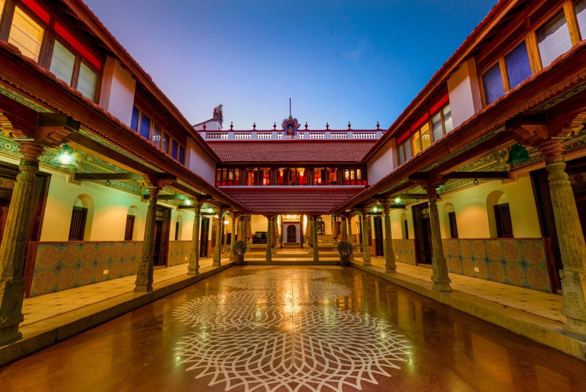The Lotus Palace Chettinad Kāraikkudi Buitenkant foto